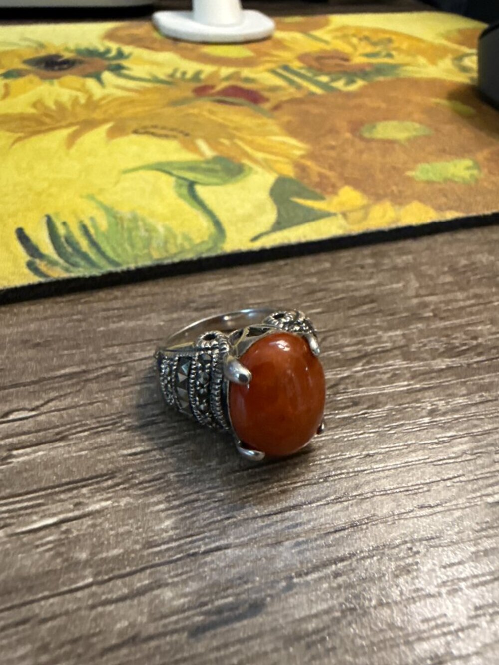 925 cabochon-cut carnelian & marcasite ring